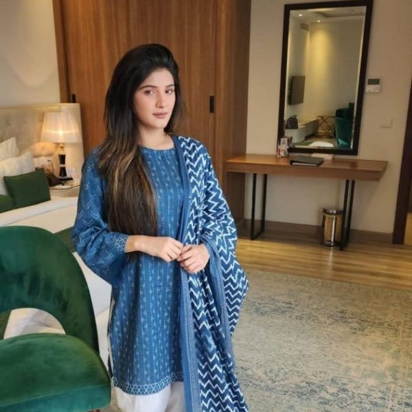 Escort Pushpa a Dubai