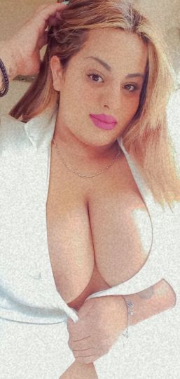 Larissa 