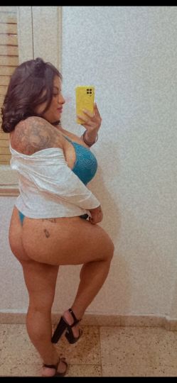 Larissa 