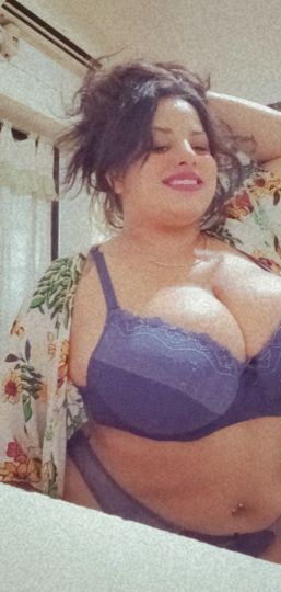 Larissa 