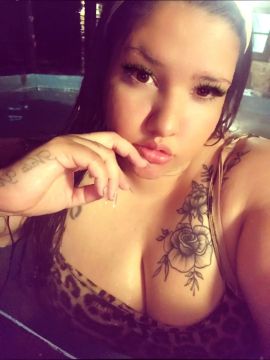 Yesika Curvy