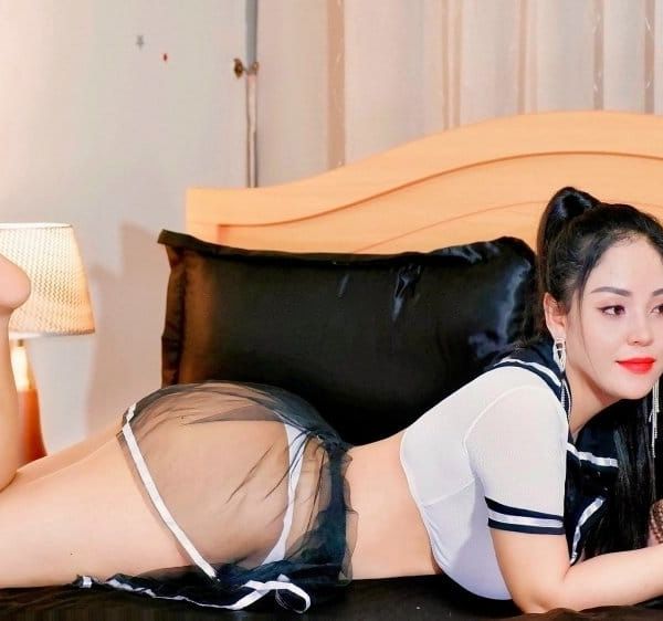 Escorts Mina in Dubai