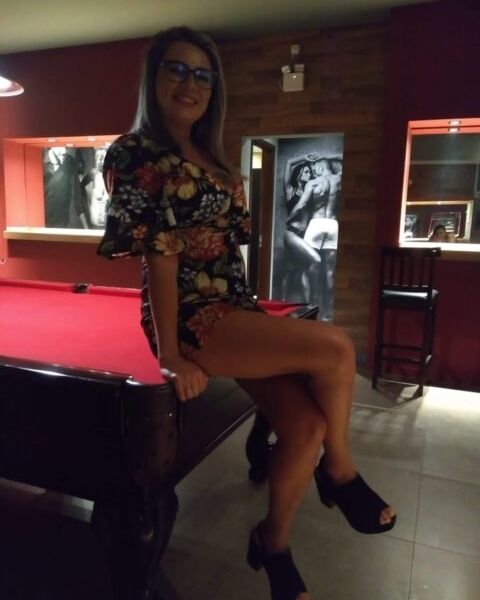 Escorts Patrícia Watanabe em Santa Catarina