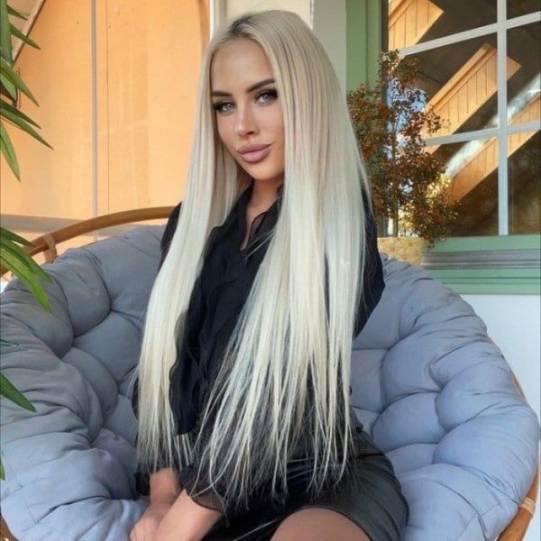 Escorts Holly in Dubai