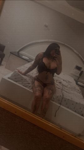 Nicole 