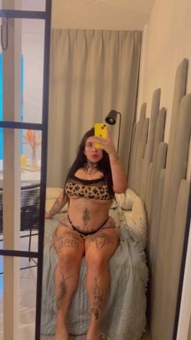 Nicole 