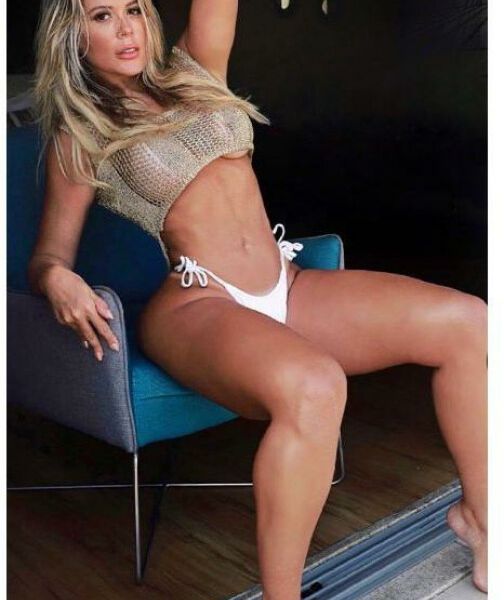 Escorts Female Escort in UK