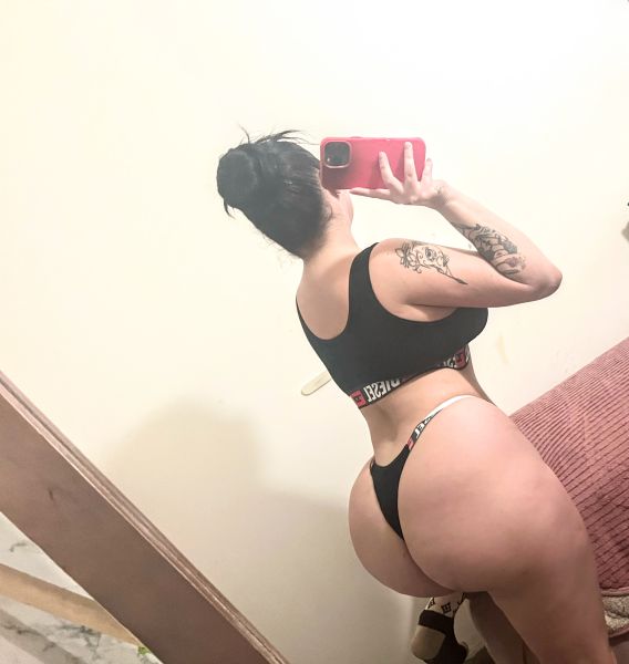 ✨El pete más buscado, baboso a garganta profunda con lechita en la boca 💦😋
Uruguayita caliente 
 UNA CONCHITA SUPER RICA ROSADITA Y UNA COLITA APRETADITA PARA QUE TE SAQUES TODA LA LECHE 🩷
déjame llevarte a mí mundo un ratito ❤️‍🔥
💥 El servicio más completo 🔥