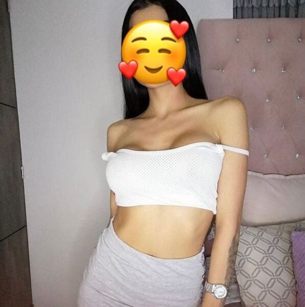 Escorts Rebecca Aquino en Balneario Camboriú