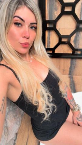 Bella Florez