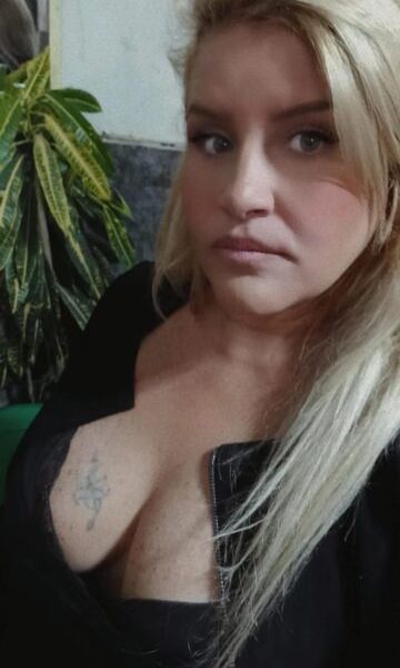 Escorts Naira Alice em Rio de Janeiro