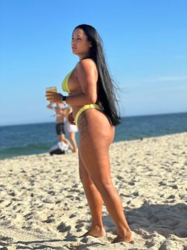 Bela Carvalho