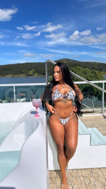 Bela Carvalho
