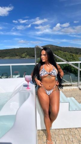 Bela Carvalho