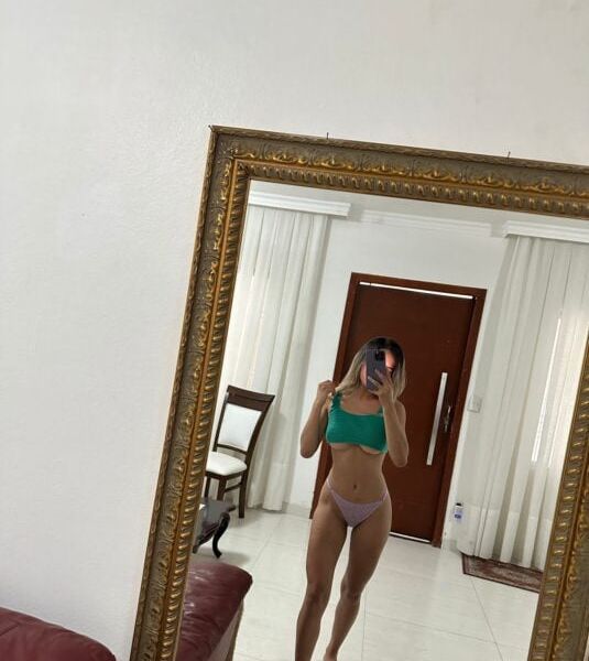 Escort Milena Dias à Balneario Camboriú