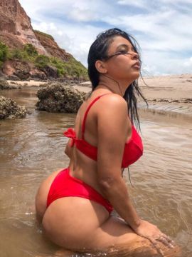 Carol Alves