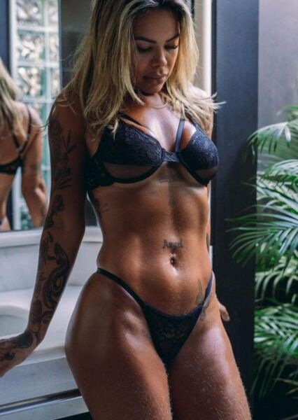 Escort Mariah Fraga 	 Parana
