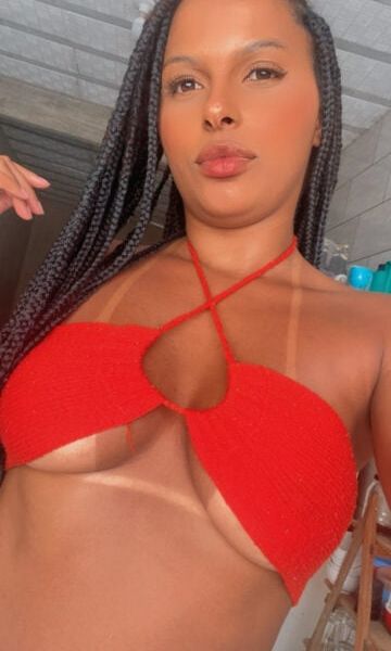 Escorts Paola Dias in Florianópolis