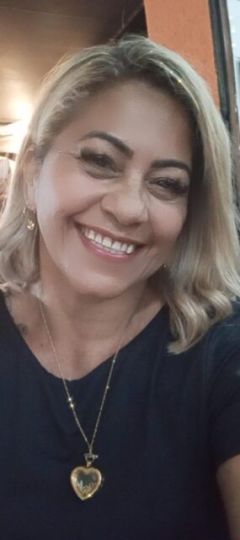 Laura Gomes