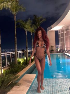 Bruna Lins