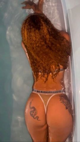 Bárbara Oliveira