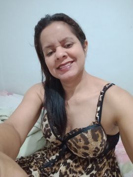 Camila Catanho – Hotel/Motel 