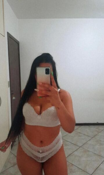 Escorts Carol Varella em Santa Catarina