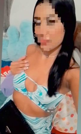 Débora Padilha – Hotel/Motel