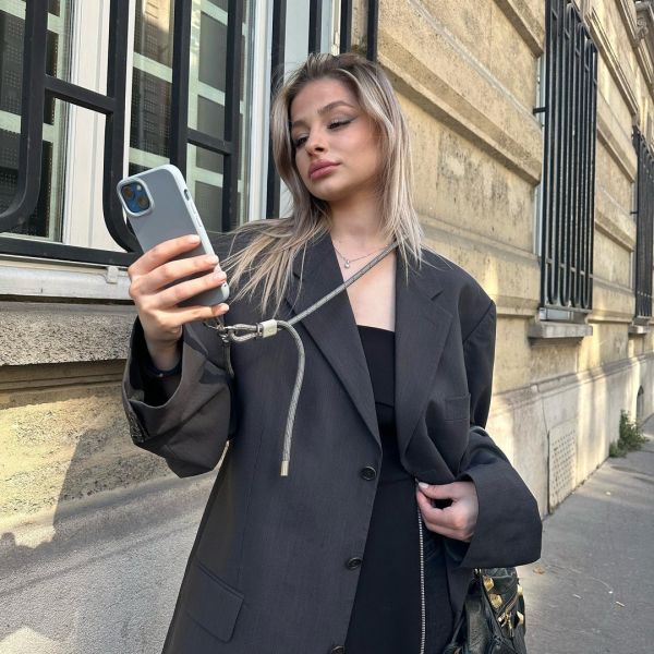 Escorts Vitunia en Paris