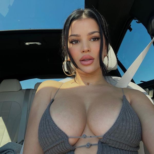 Escort Kelly a Paris