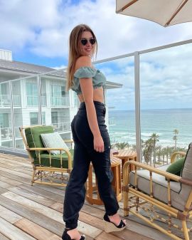 Laura12