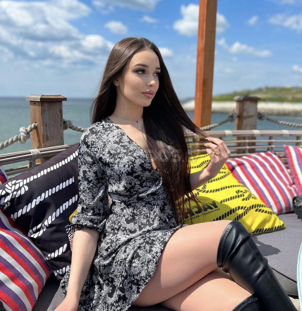 Lora
