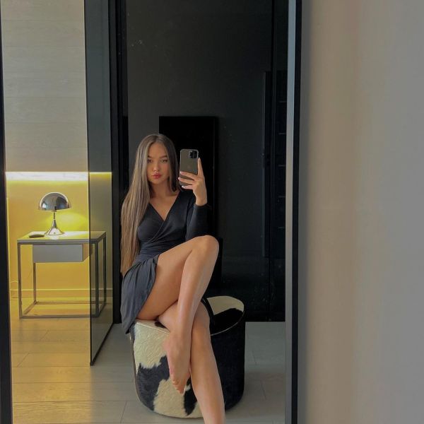 Escorts Dina en Poland