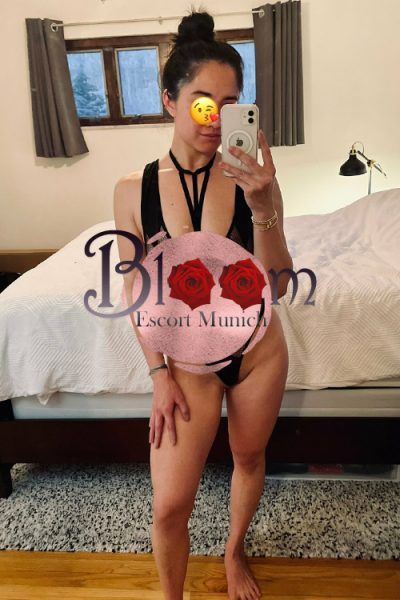 Escorts Kenzi a Munich