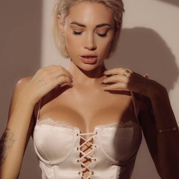 Escorts veloy in Berlin