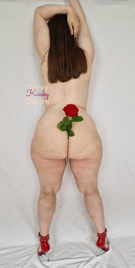 Curvy Kinky