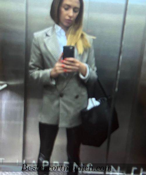 Acompanhantes Anitta em Munich
