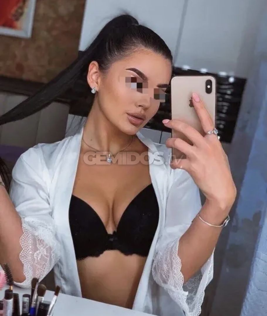 Jolinna_Escort