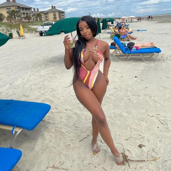 Escort Eva a Dubai