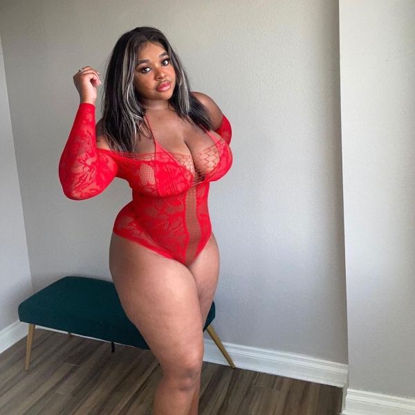 Escorts NIKITA XX en Dubai