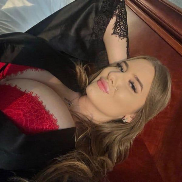 Escorts Kris en Dubai