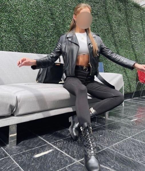 Escorts Daphne in Milano