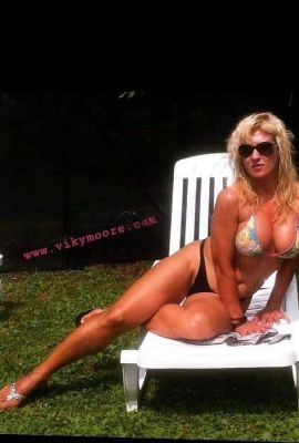 Viky Moore