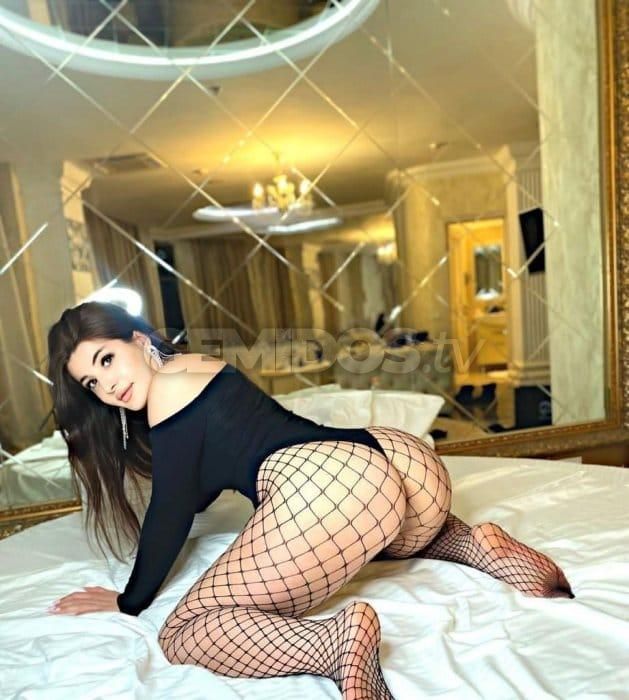 Amina & Yasmine