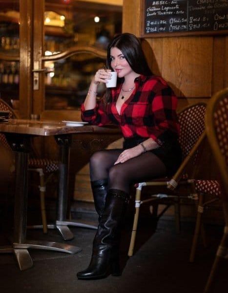Escorts Elena en Paris