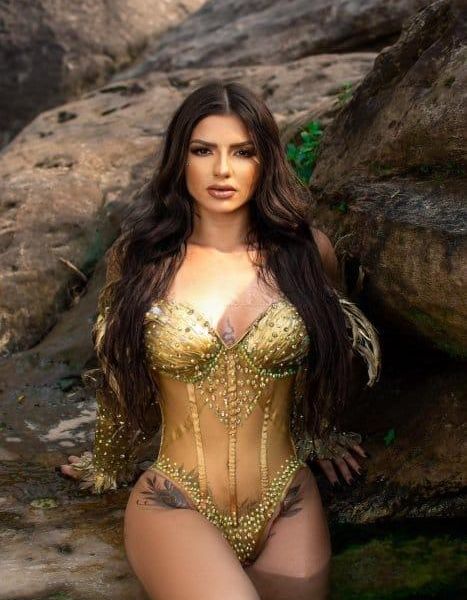 Escorts Laura in London