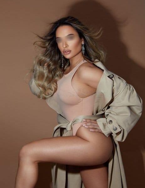 Escorts Valentina en London