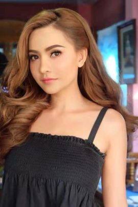 Lovely Sexy Lary