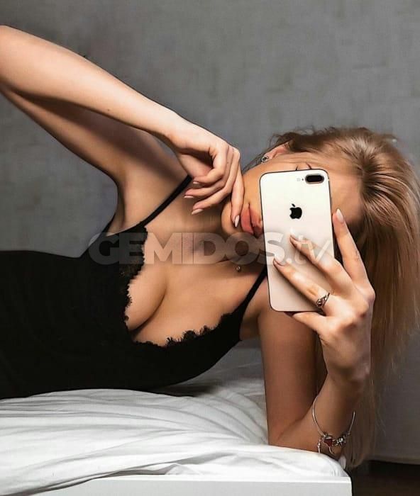 Marishka 69