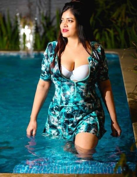 Escort Rithirai a Dubai